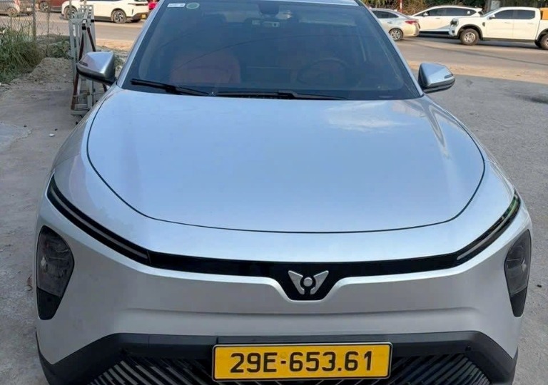 Xe 4 chỗ
